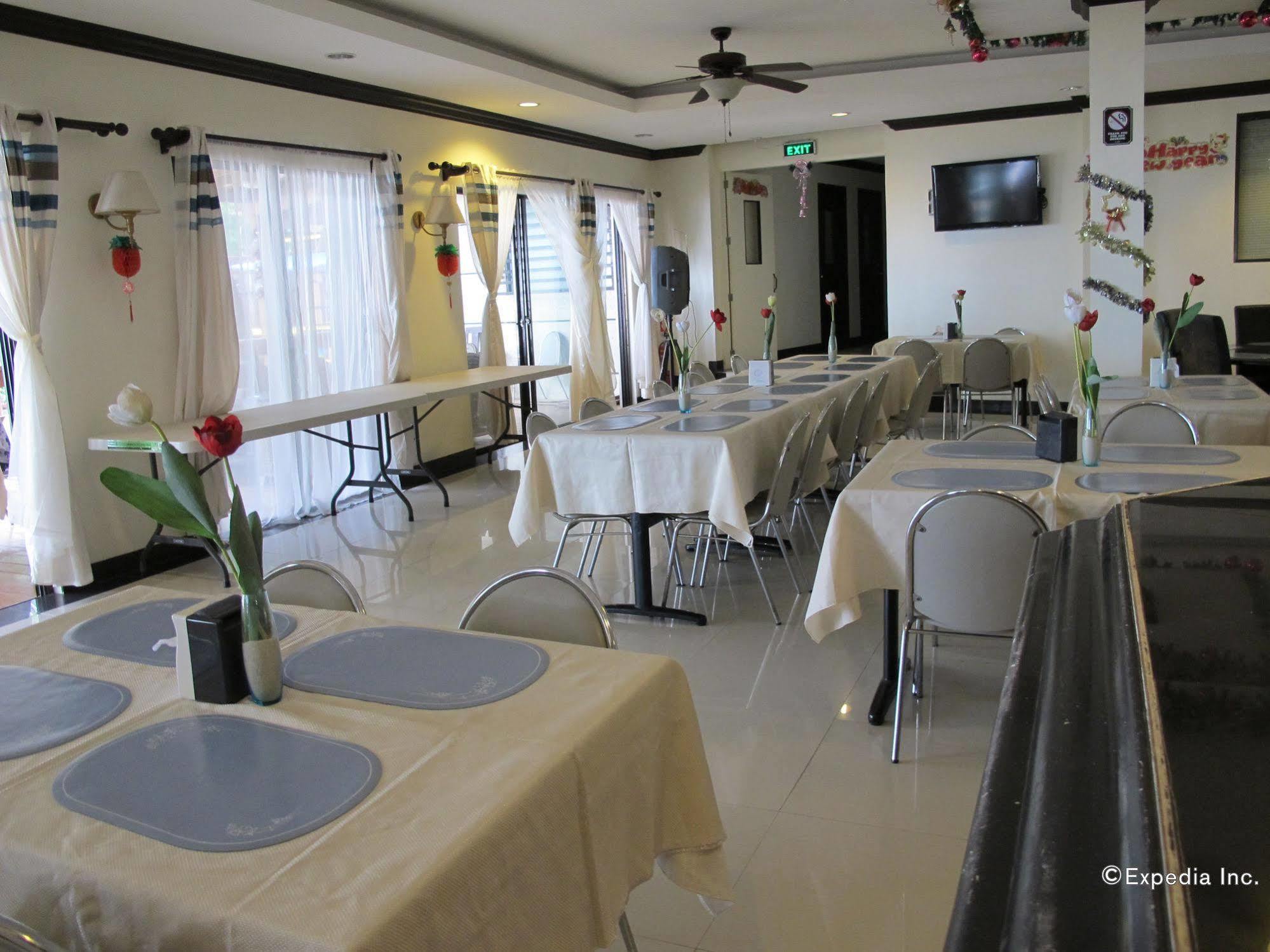 Bluefins Resort Lapu-Lapu City Dış mekan fotoğraf