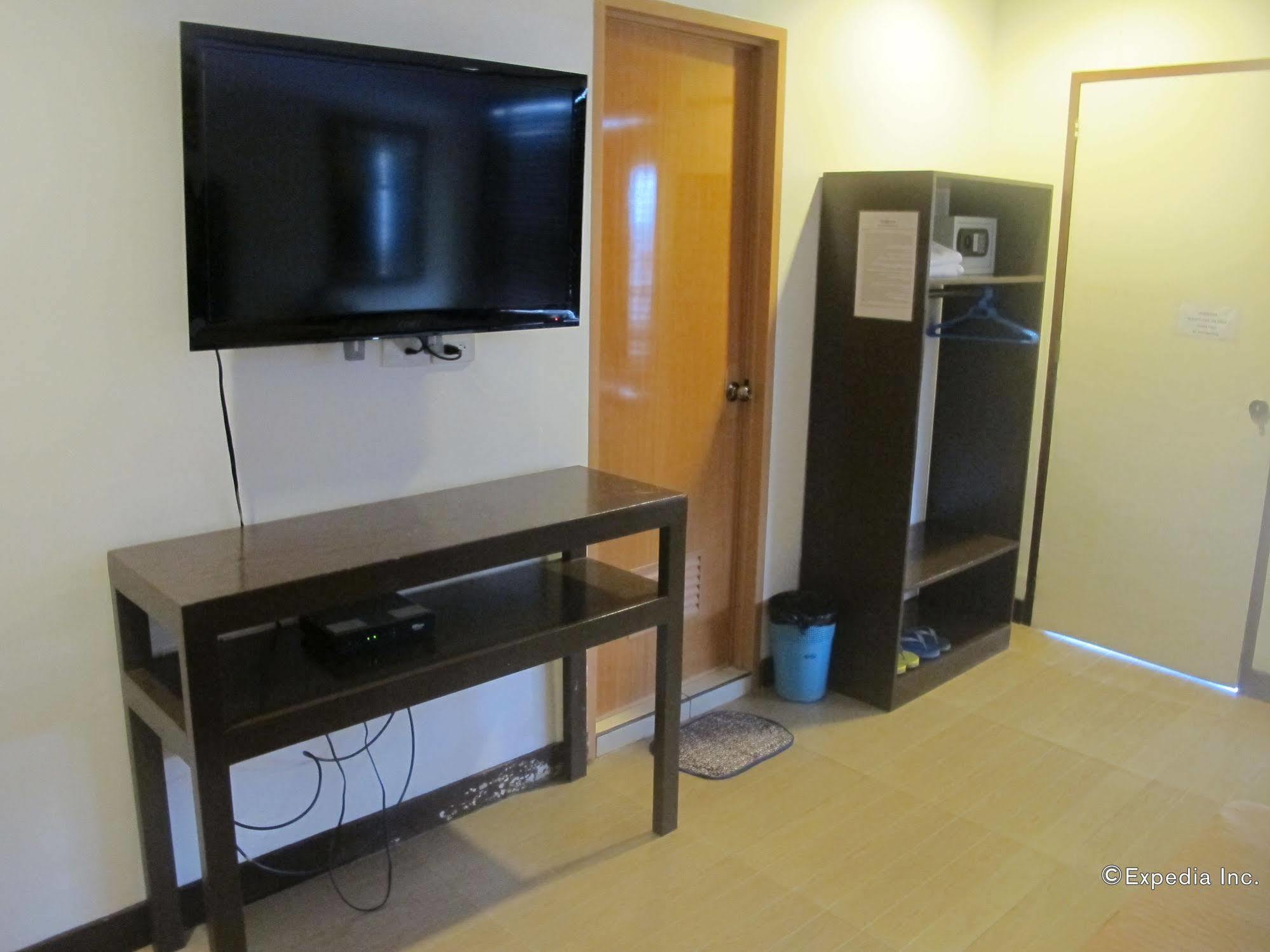 Bluefins Resort Lapu-Lapu City Dış mekan fotoğraf