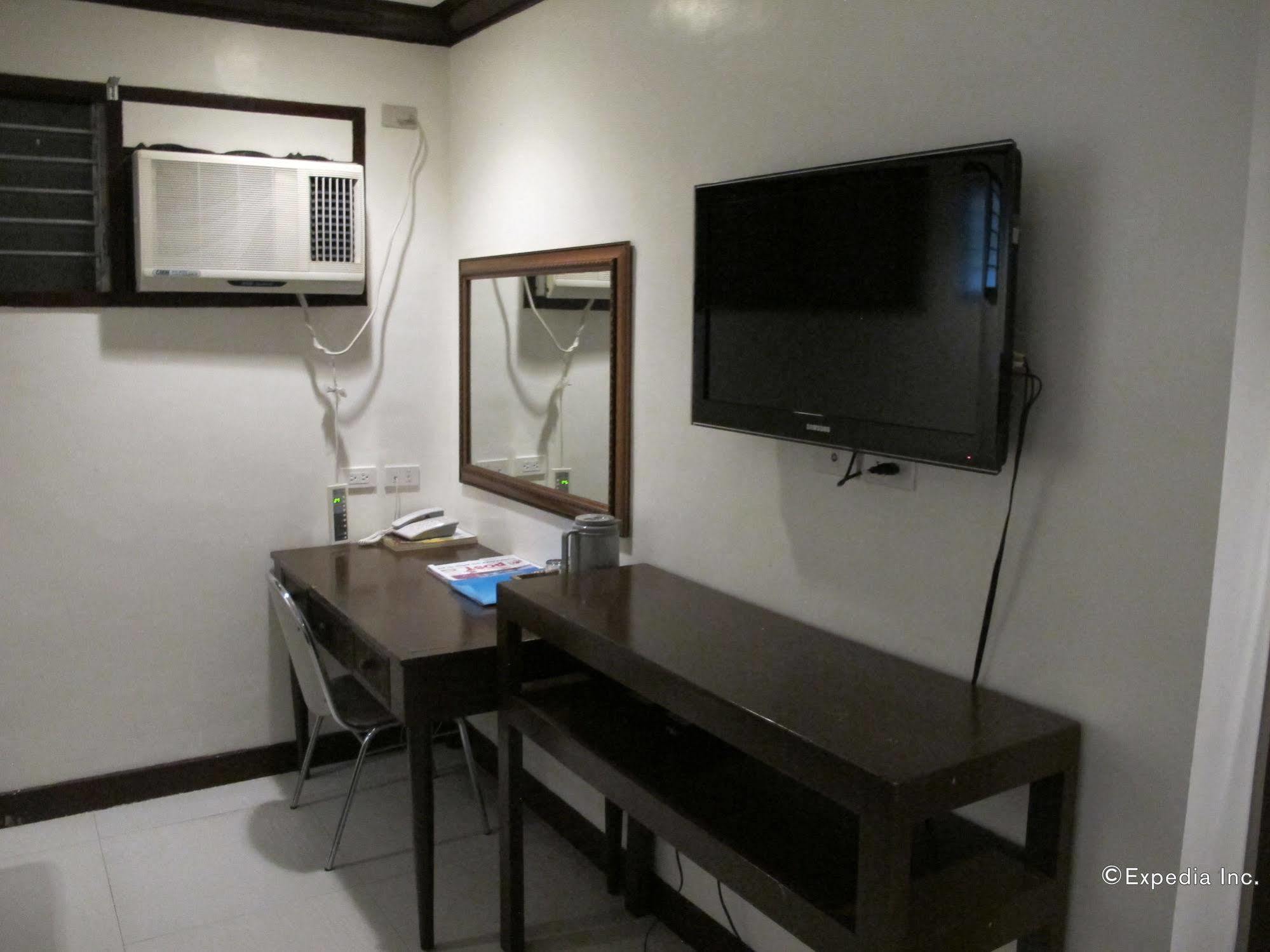 Bluefins Resort Lapu-Lapu City Dış mekan fotoğraf