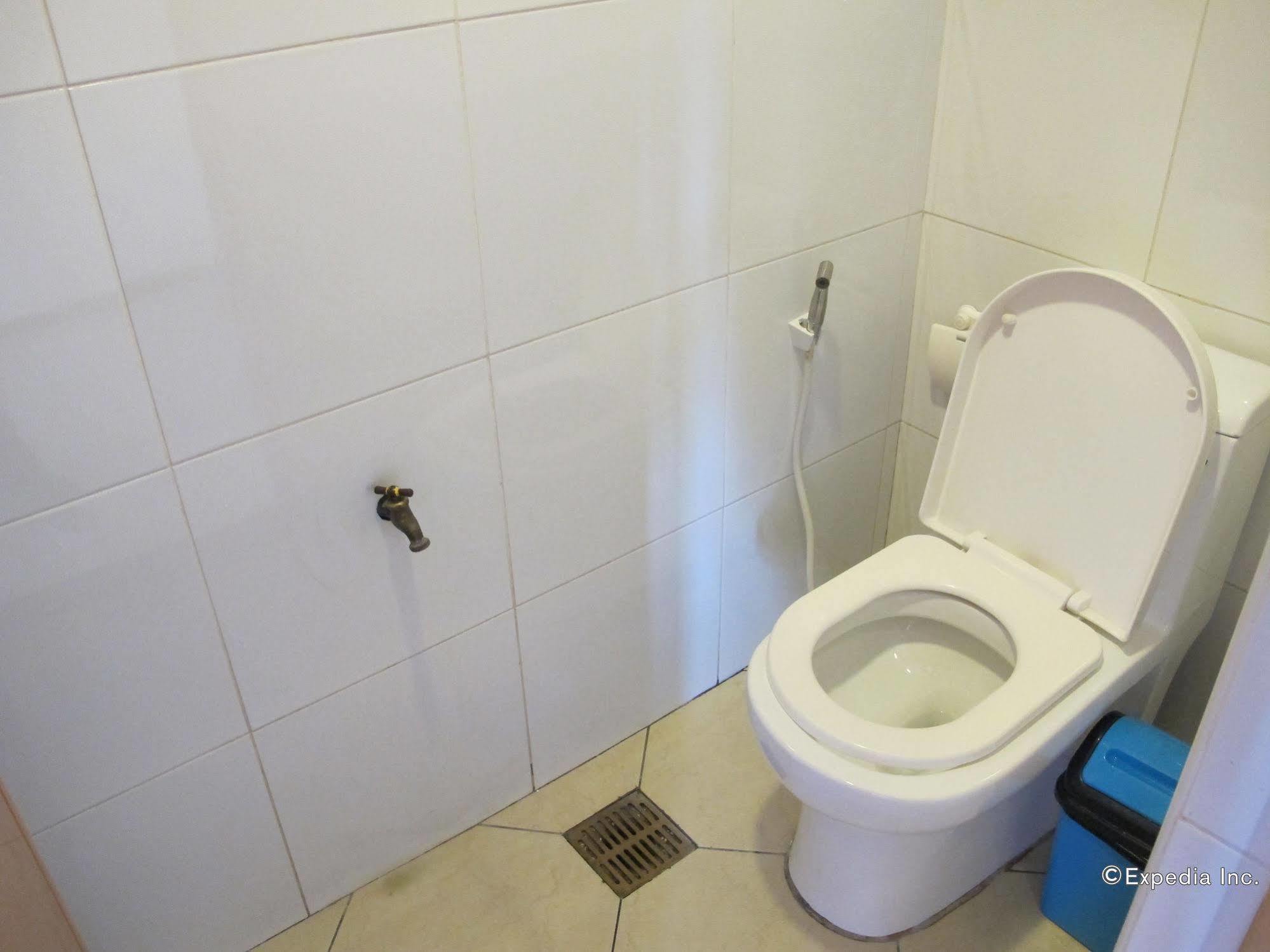 Bluefins Resort Lapu-Lapu City Dış mekan fotoğraf