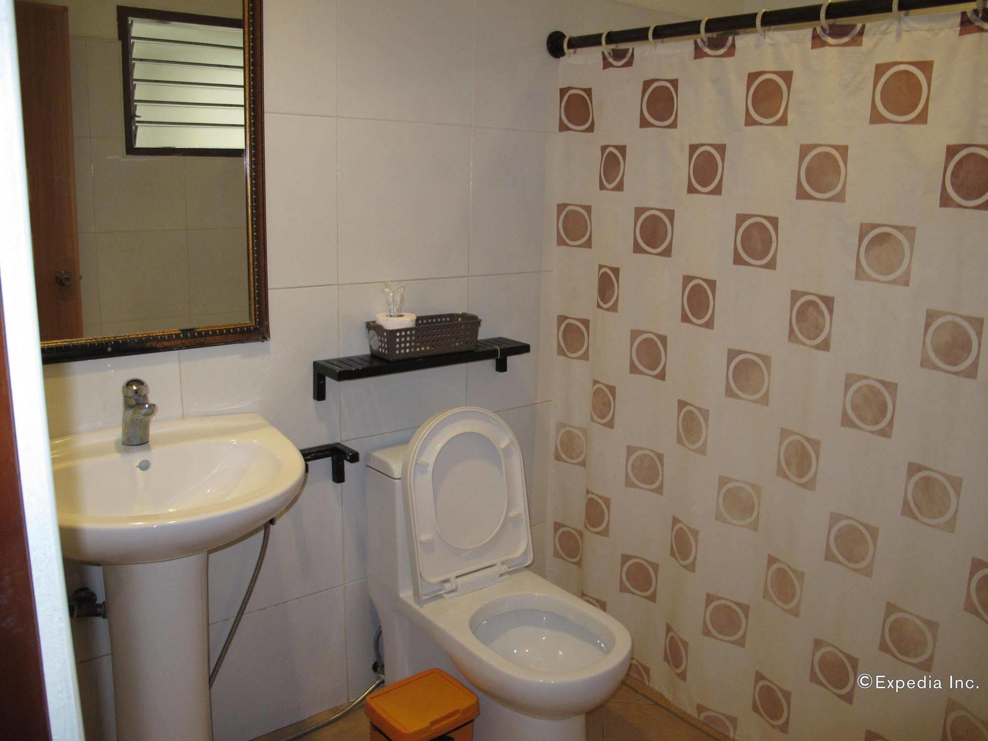 Bluefins Resort Lapu-Lapu City Dış mekan fotoğraf