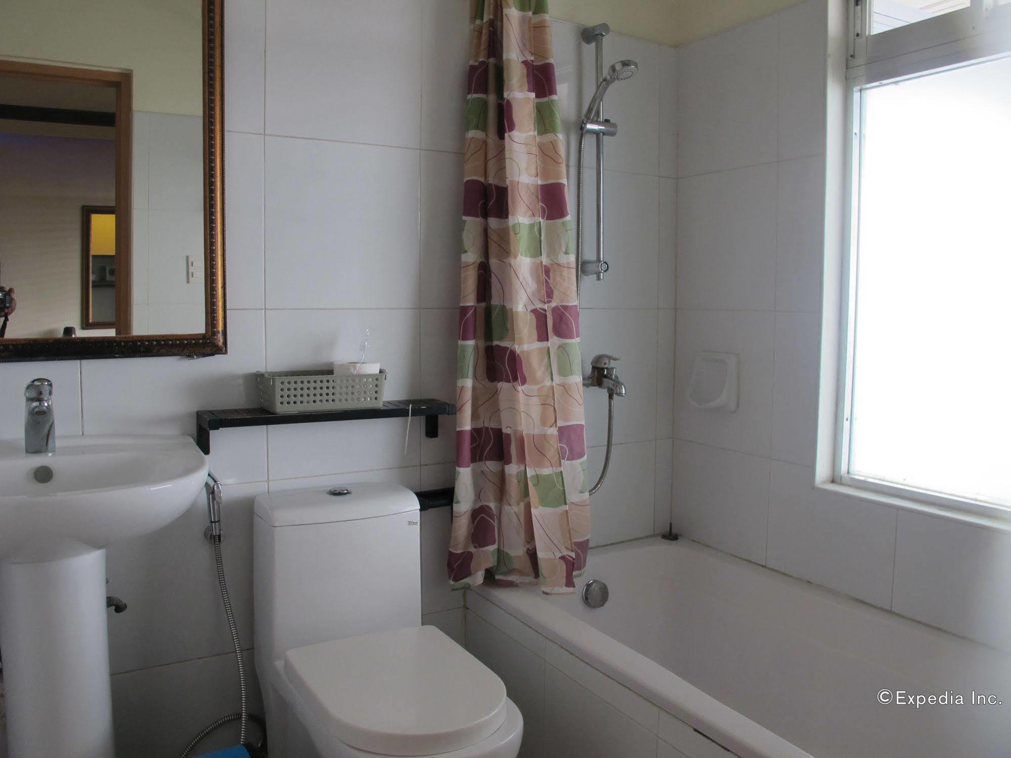 Bluefins Resort Lapu-Lapu City Dış mekan fotoğraf